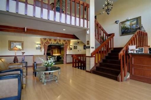 фото отеля Best Western Plus Oakbrook Inn