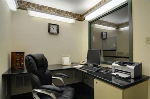 фото отеля Best Western Plus Oakbrook Inn
