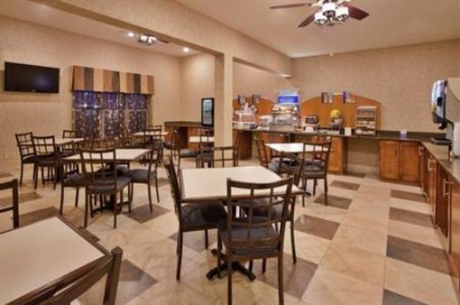 фото отеля Holiday Inn Express Junction City KS