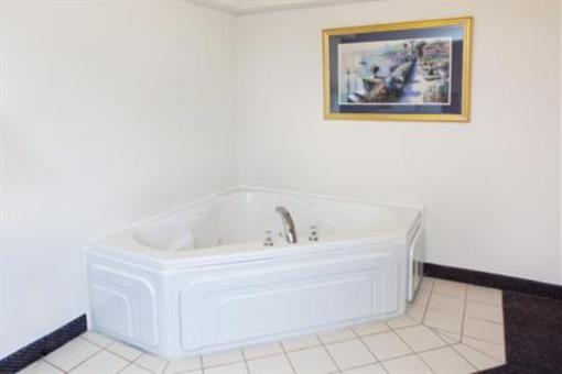 фото отеля Holiday Inn Express Greenville Downtown
