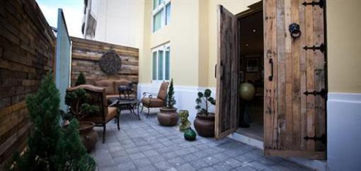фото отеля O Live Boutique Hotel
