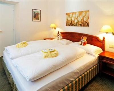 фото отеля Family Hotel Posta