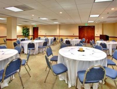 фото отеля Holiday Inn Express San Diego Downtown