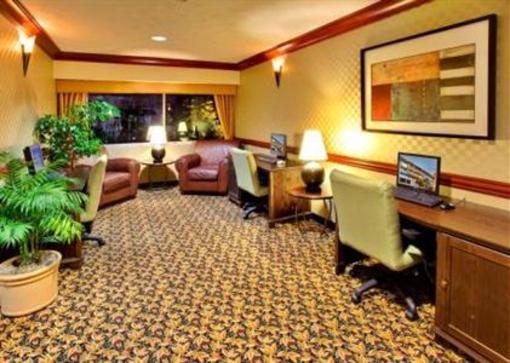 фото отеля Holiday Inn Express San Diego Downtown