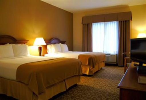фото отеля Holiday Inn Express Hotel & Suites Brevard