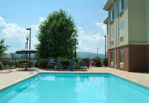 фото отеля Holiday Inn Express Hotel & Suites Brevard