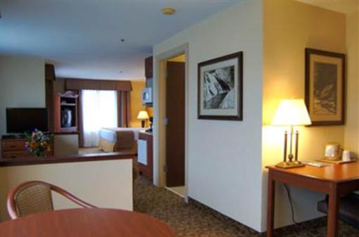 фото отеля Holiday Inn Express Hotel & Suites Brevard