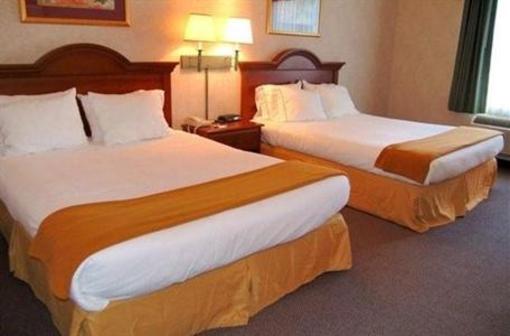 фото отеля Holiday Inn Express Hotel & Suites Brevard