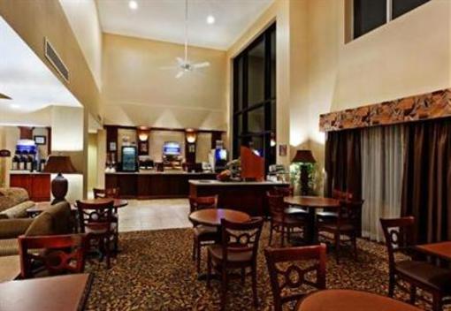 фото отеля Holiday Inn Express Hotel & Suites Brevard