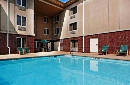 фото отеля Holiday Inn Express Hotel & Suites Brevard