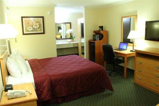 фото отеля Comfort Inn Near Old Town Pasadena - Eagle Rock