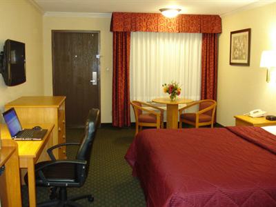 фото отеля Comfort Inn Near Old Town Pasadena - Eagle Rock