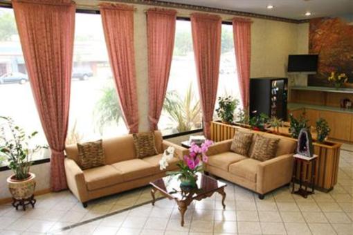 фото отеля Comfort Inn Near Old Town Pasadena - Eagle Rock