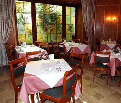 фото отеля Hotel du Rhin