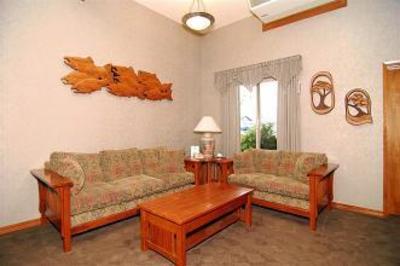 фото отеля BEST WESTERN Holiday Motel