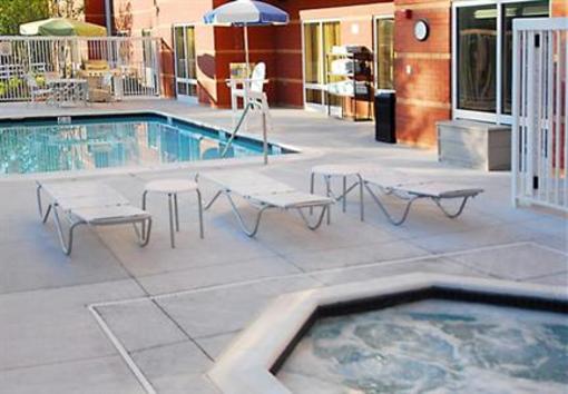 фото отеля Fairfield Inn & Suites Baltimore White Marsh