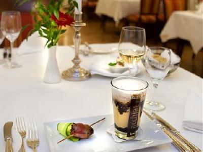 фото отеля Radisson Blu Hotel Altstadt Salzburg