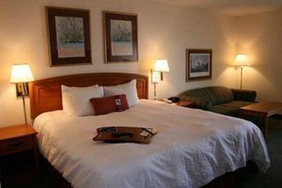 фото отеля Hampton Inn Northwest Seaworld San Antonio