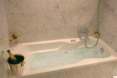 фото отеля Hotel La Roya Saint-Florent