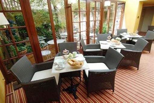 фото отеля Logis Hotel La Residence Du Berry