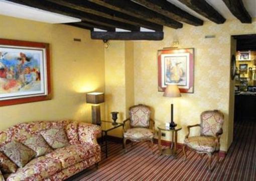 фото отеля Logis Hotel La Residence Du Berry