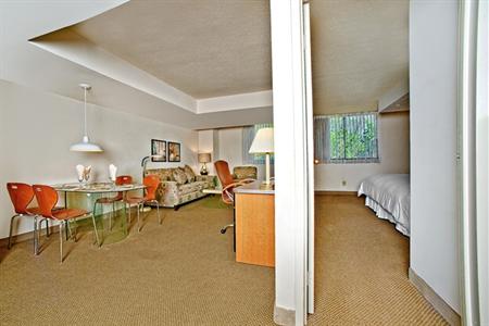 фото отеля Georgetown Suites Harbour