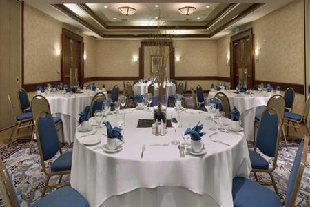фото отеля Hilton Woodland Hills