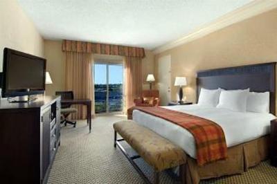 фото отеля Hilton Phoenix East / Mesa