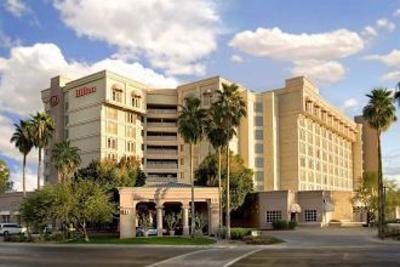 фото отеля Hilton Phoenix East / Mesa