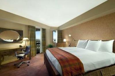 фото отеля Hilton Phoenix East / Mesa
