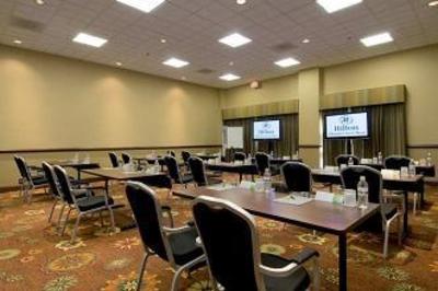 фото отеля Hilton Phoenix East / Mesa