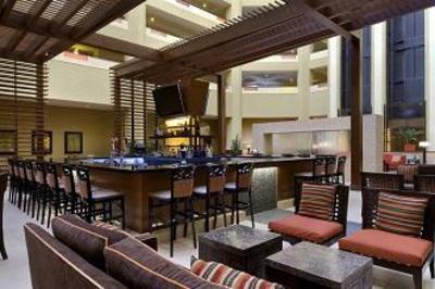 фото отеля Hilton Phoenix East / Mesa