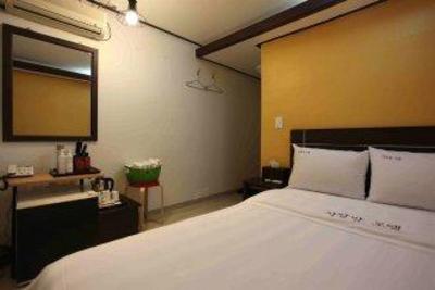 фото отеля Hotel Sarangbang Yongsan