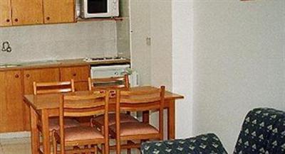 фото отеля Maistros Hotel Apartments and Bungalow Suites