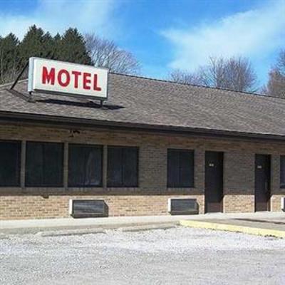 фото отеля Mohican Little Brown Inn