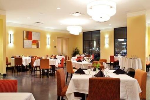 фото отеля Crowne Plaza Hotel New Orleans Airport