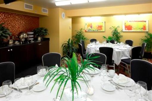 фото отеля Crowne Plaza Hotel New Orleans Airport