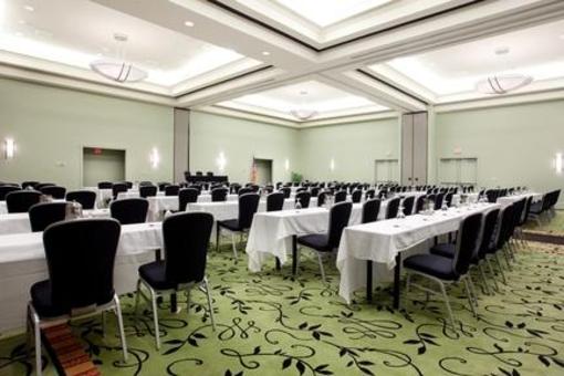 фото отеля Crowne Plaza Hotel New Orleans Airport