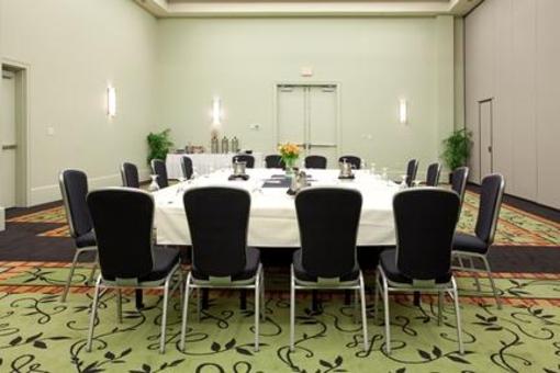 фото отеля Crowne Plaza Hotel New Orleans Airport