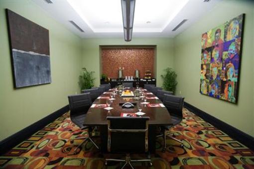 фото отеля Crowne Plaza Hotel New Orleans Airport