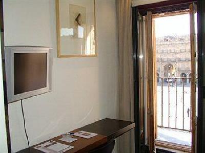 фото отеля Hotel Petit Palace Las Torres