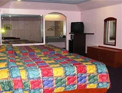 фото отеля Scottish Inn & Suites Liberty