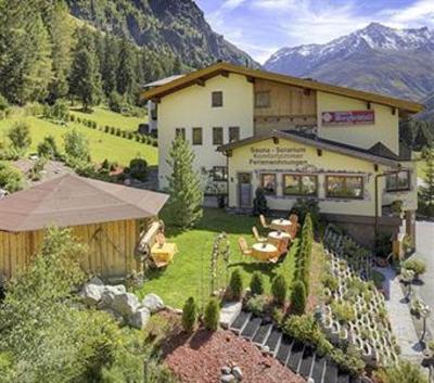 фото отеля Haus Bergkristall Sankt Leonhard im Pitztal