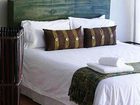 фото отеля Palmieros Bed and Breakfast East London