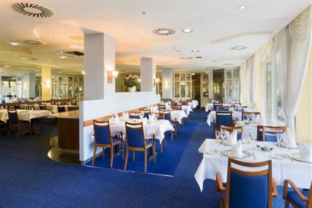 фото отеля Holiday Inn Moenchengladbach