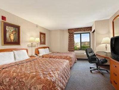 фото отеля Super 8 Lincoln Park