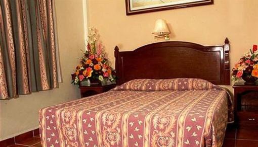 фото отеля Marlon Heroes Hotel Chetumal