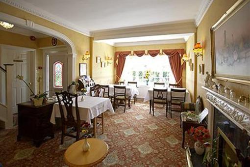 фото отеля Moonraker Guest House