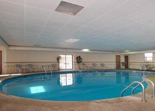 фото отеля Quality Inn Newton