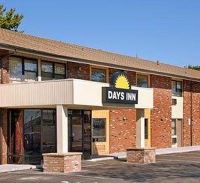 фото отеля Days Inn Woodbridge Iselin